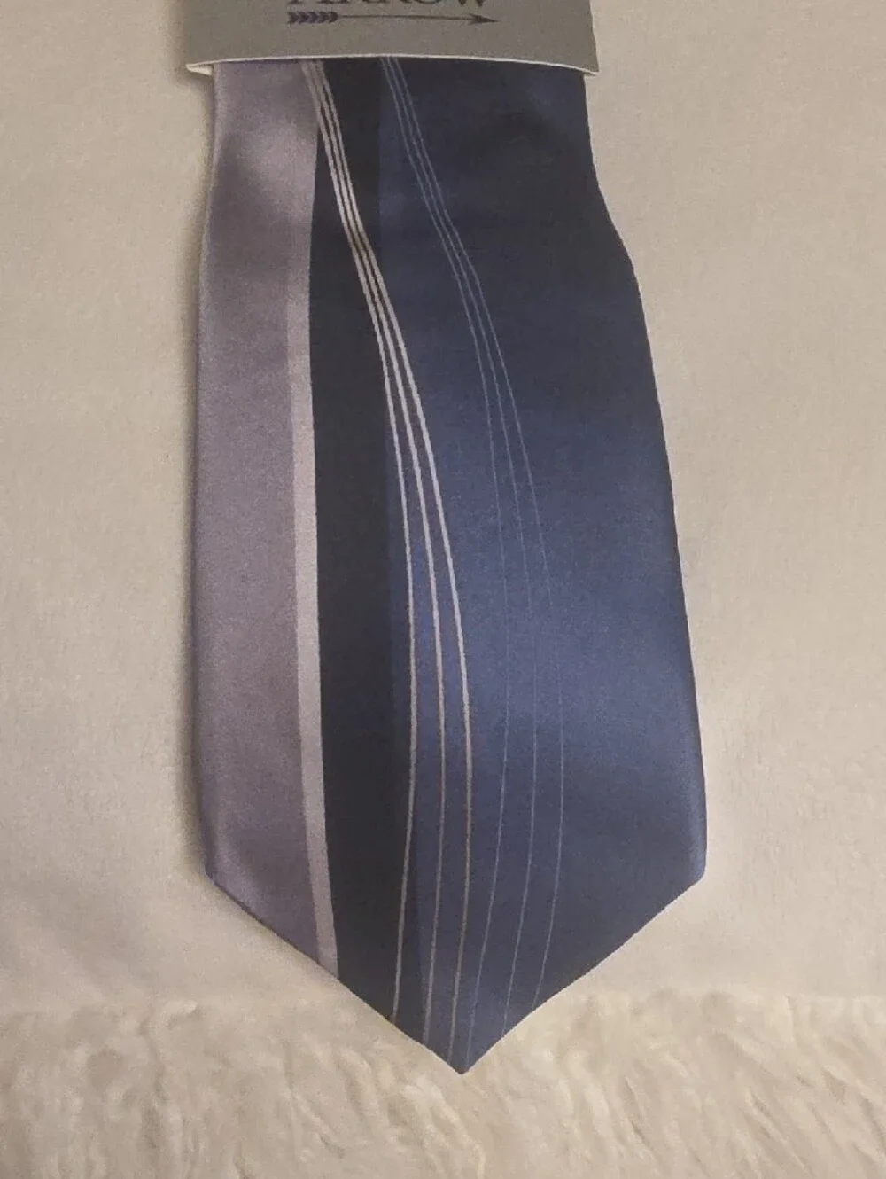 Arrow Imported Silk Men's Navy and Gray Satin Stripe Tie 3.5 Inches Wide NWOT